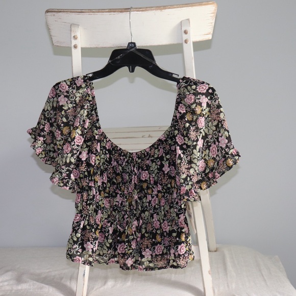 Alter’d state Floral Ruffle Top - Picture 5 of 5
